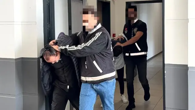 İş görüşmesi vaadiyle kredi dolandırıcılığı: 2 tutuklama