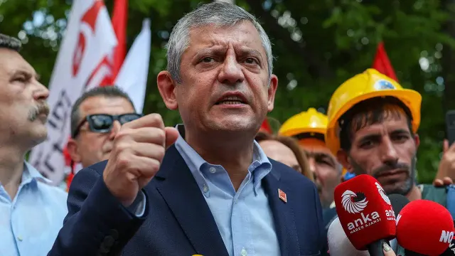 Özgür Özel 'milletin gündemi belli' dedi: O çarpıcı örneği paylaştı! 'Bu kara düzen...'