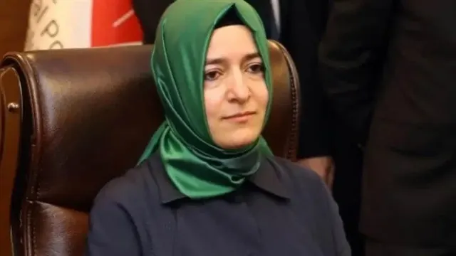 Fatma Betül Sayan Kaya kimdir? AKP Genel Başkan Yardımcısı Fatma Betül Sayan Kaya neden istifa etti?