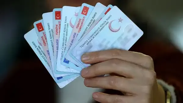 Yeni kimlik kartı başvurusu nasıl, nereden yapılır? Kimlik kartı başvurusu için gerekli belgeler neler, ücreti ne kadar?