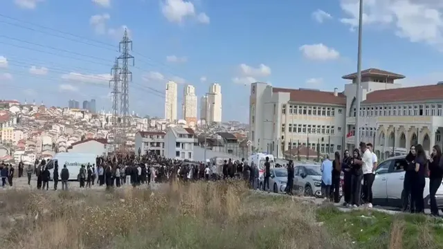 İstanbul Esenyurt'ta lisede arasında bıçaklı kavga: 2 öğrenci yaralı